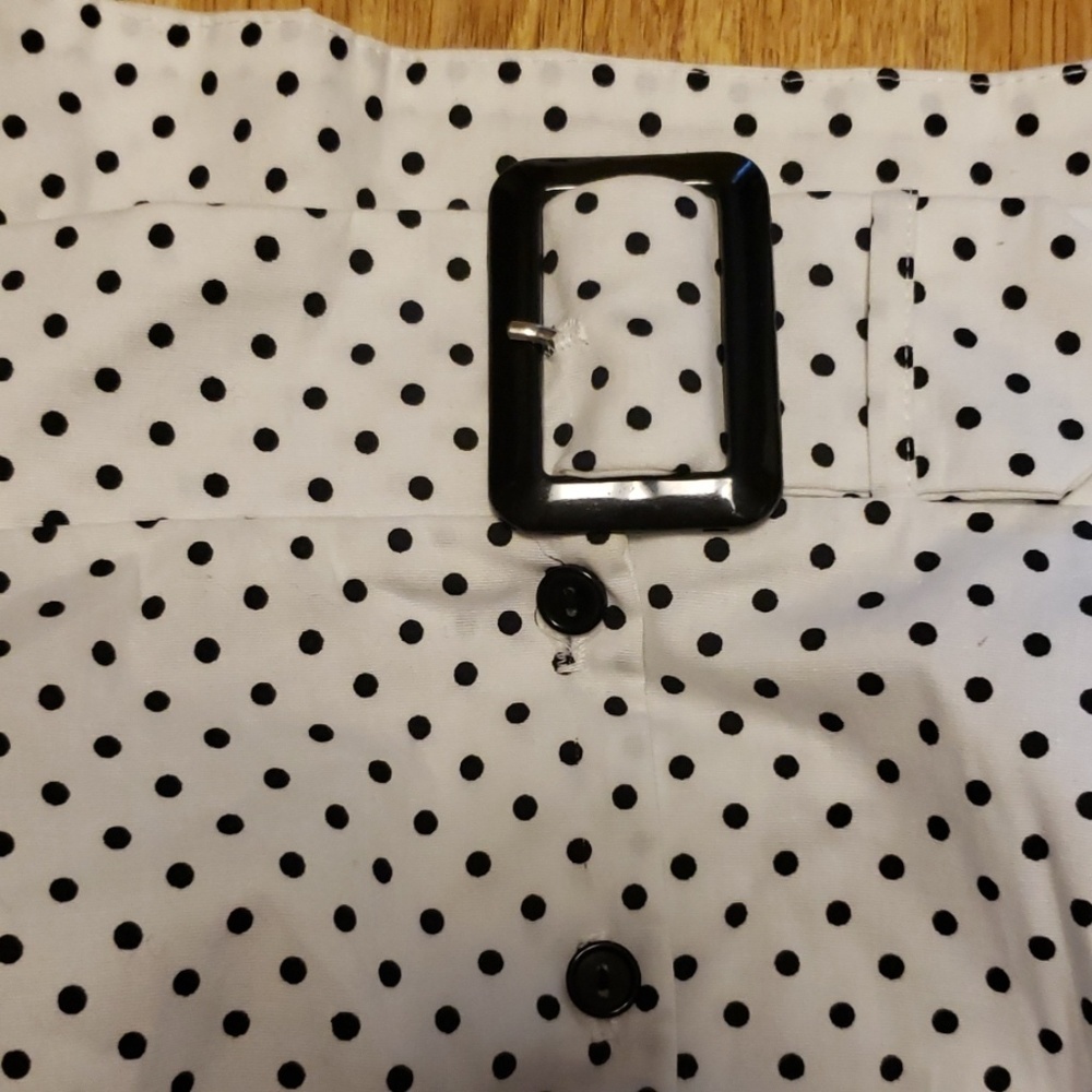 NWT b/w polka dot plus puff sleeve top 1X - Picture 2 of 4
